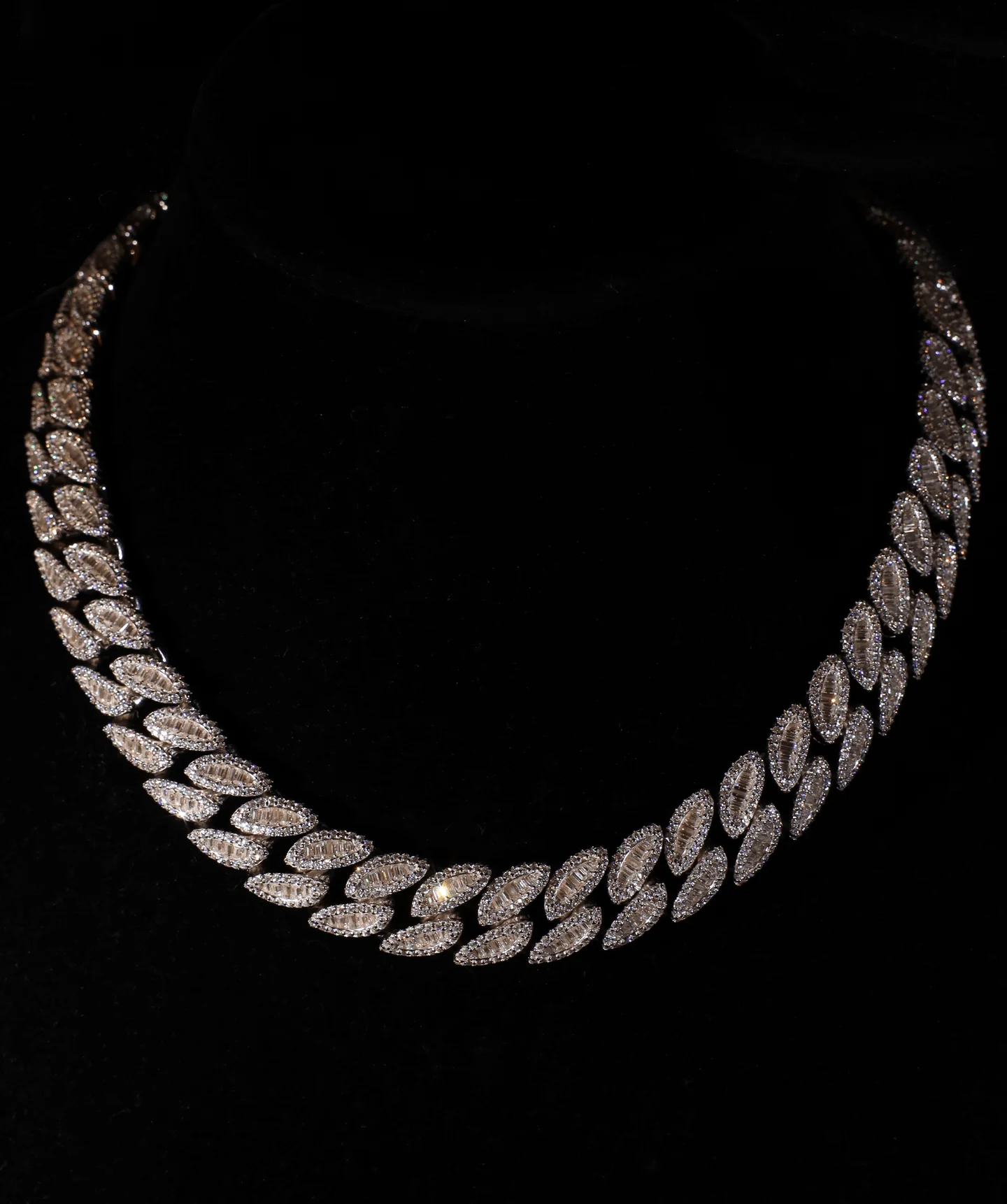 16mm Oval Baguette Cuban Link Chain (White Gold)
