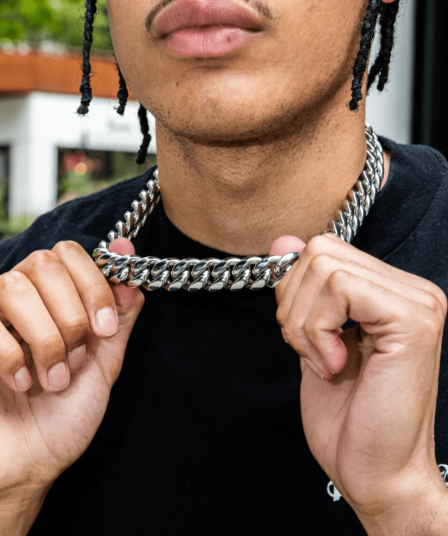 18mm Miami Cuban Link Chain in White Gold - Image 2