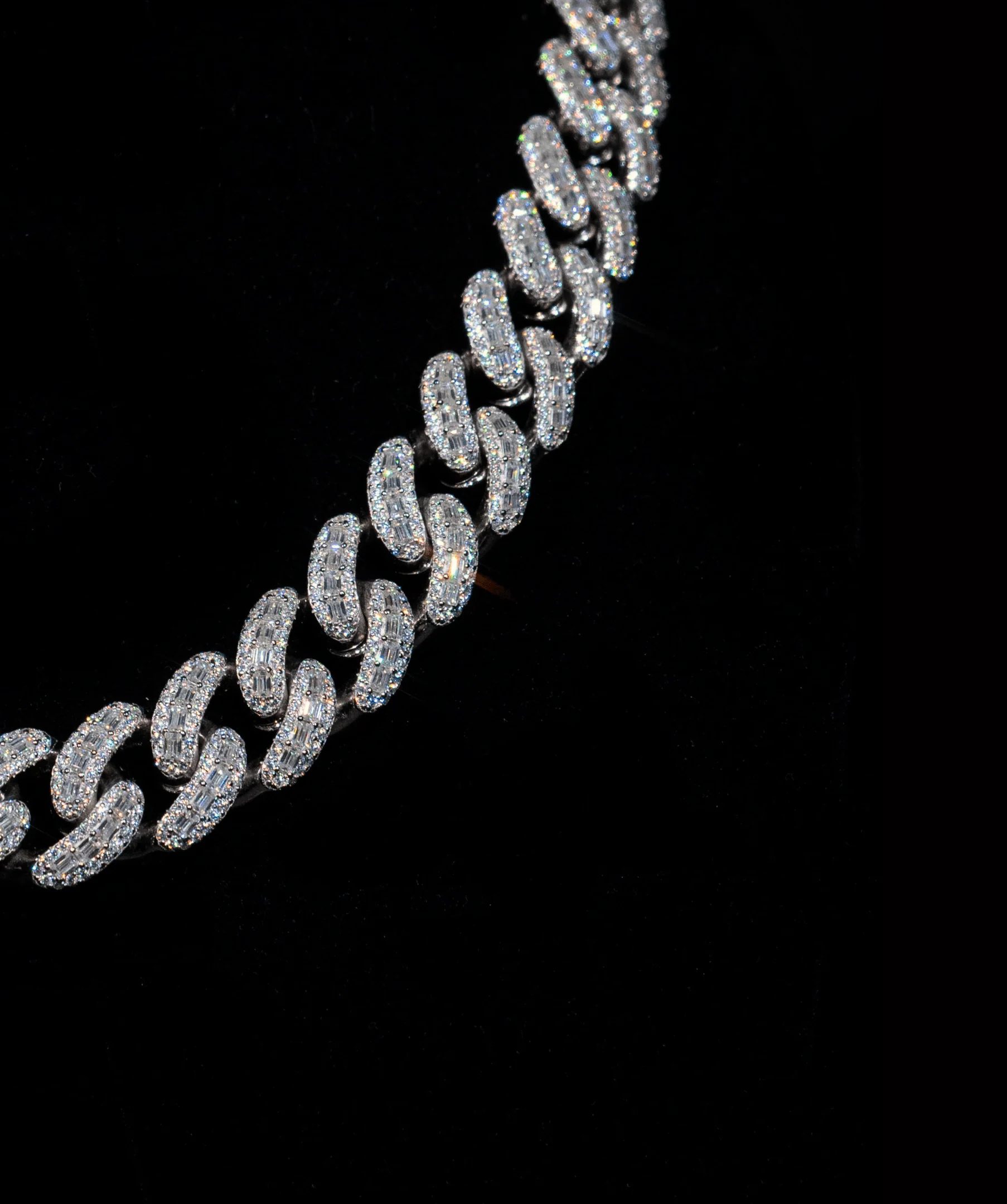 20mm Emerald-Cut Cuban Link Chain - Image 2