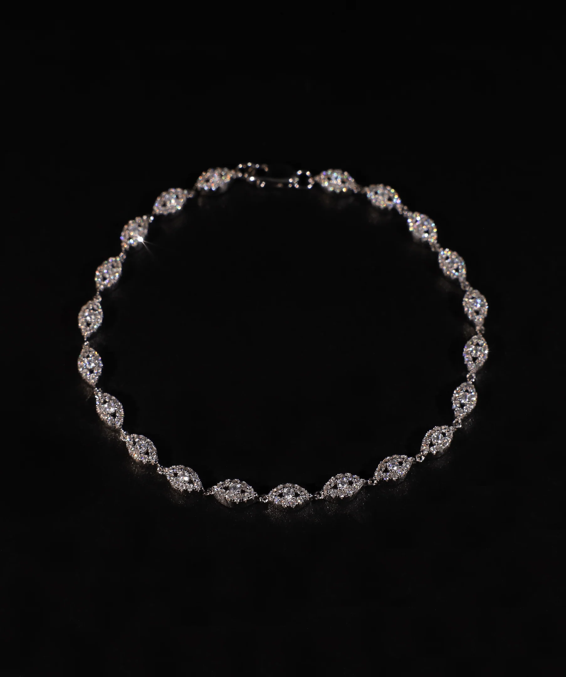 3mm Eye Bracelet (White Gold)