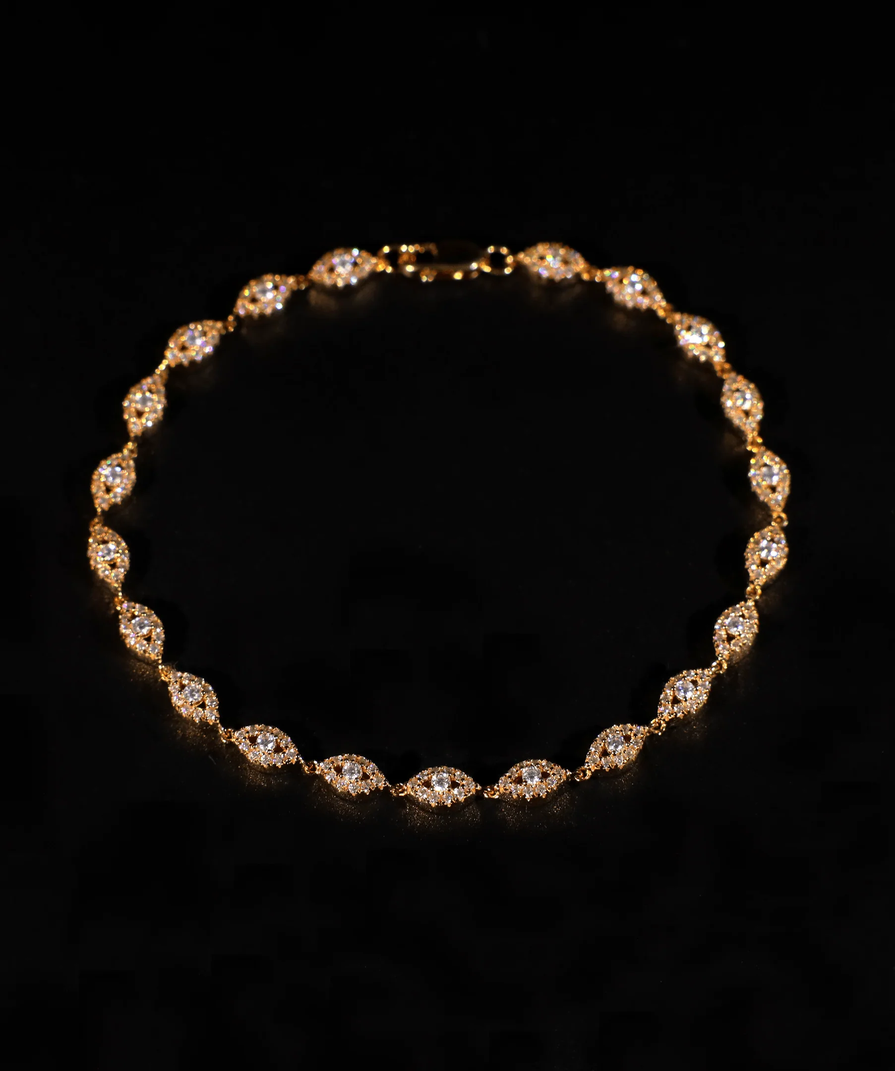 3mm Eye Bracelet (Gold)