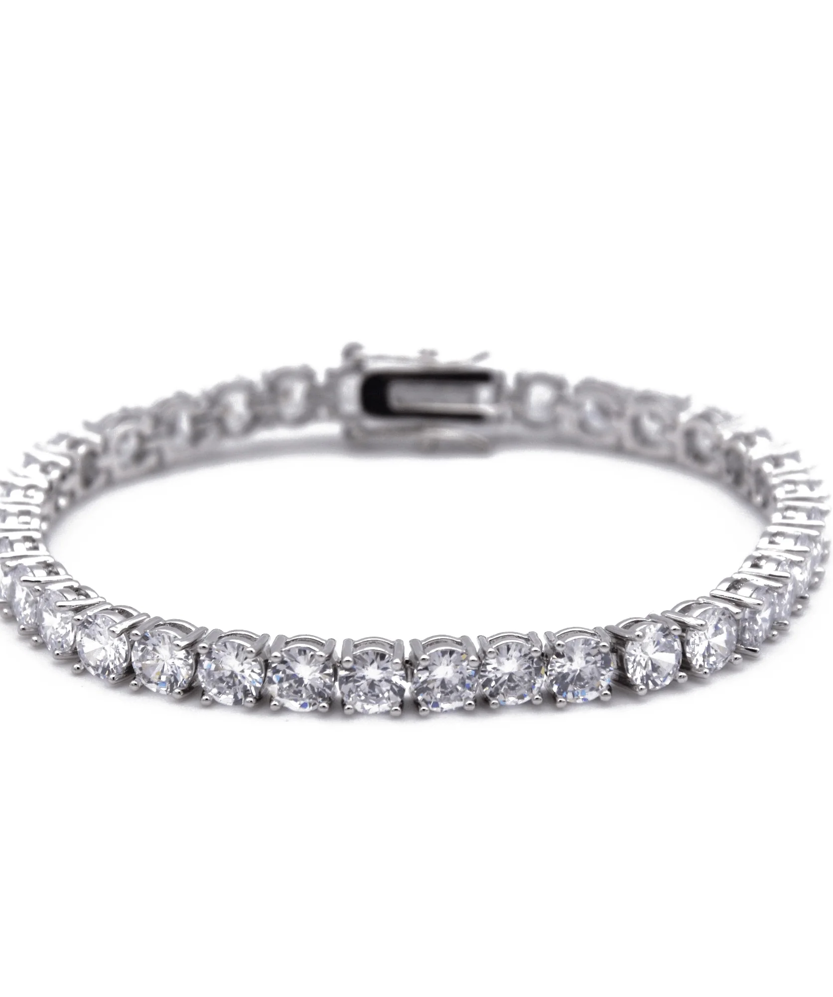 Round-Cut Tennis Bracelet in White Gold