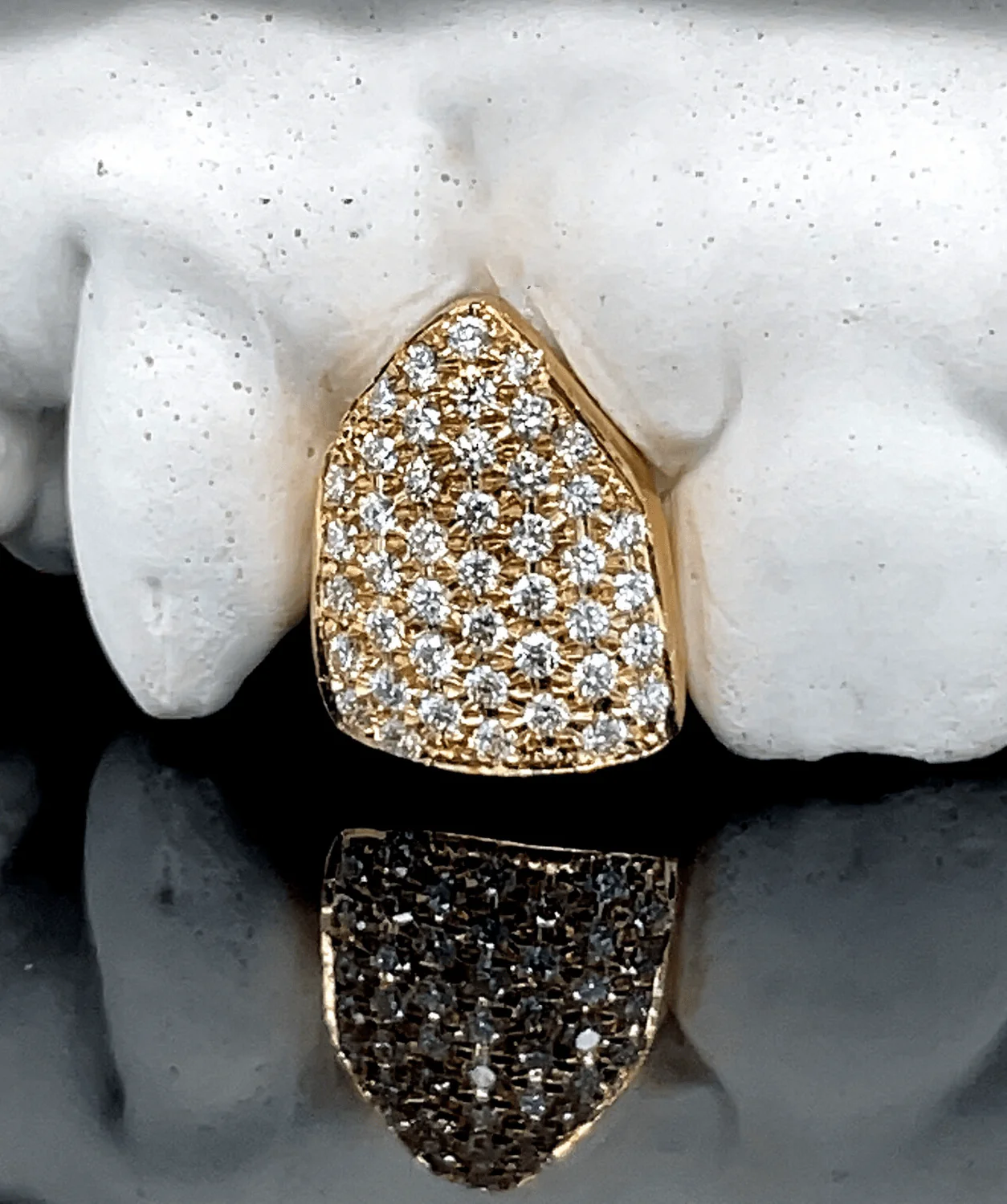 Single Iced Tooth - Image 2