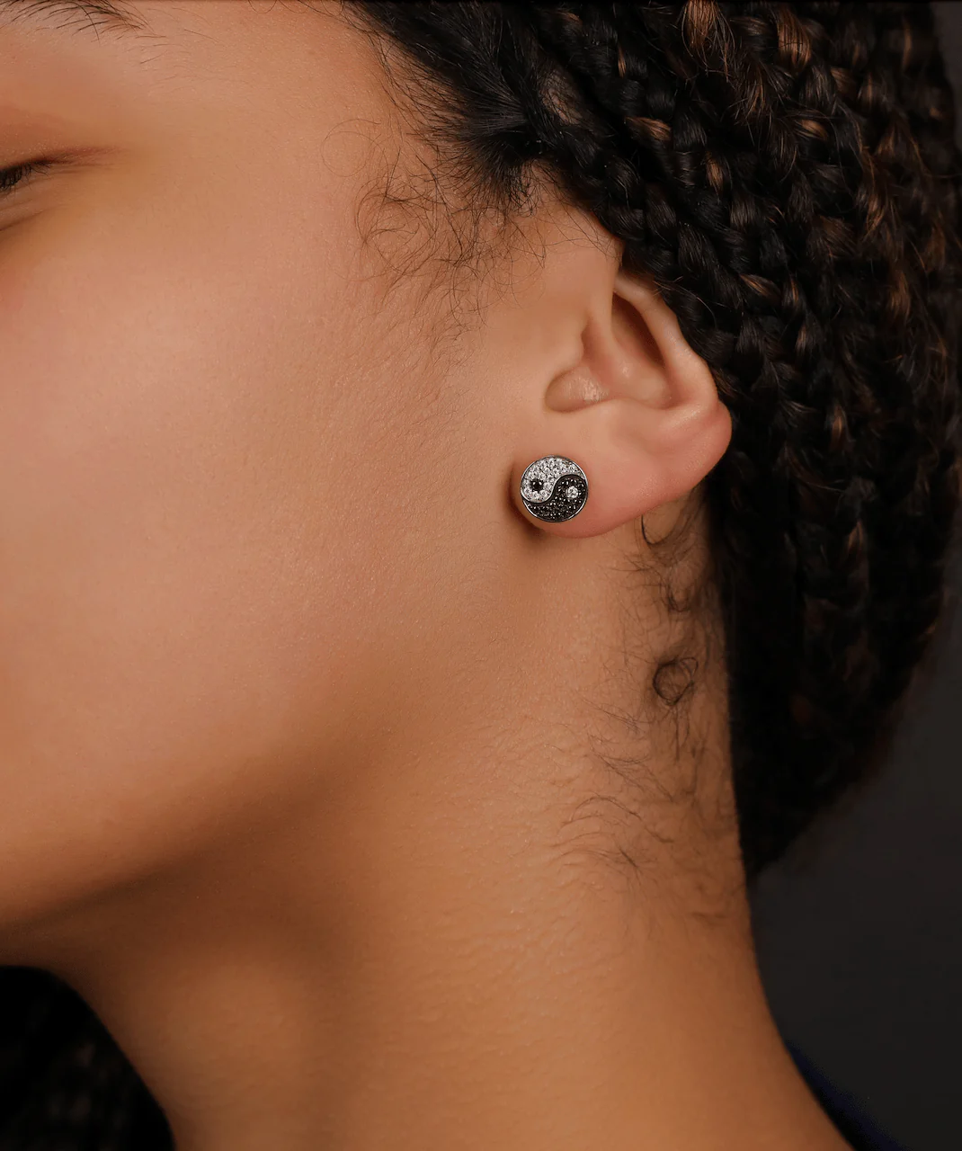 Yin & Yang Earrings (White Gold) - Image 2